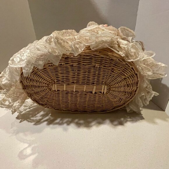 VTG 90s Handmade OAK Shabby Chic Cottagecore Wicker & White Lace Doll Bassinet - Picture 11 of 16